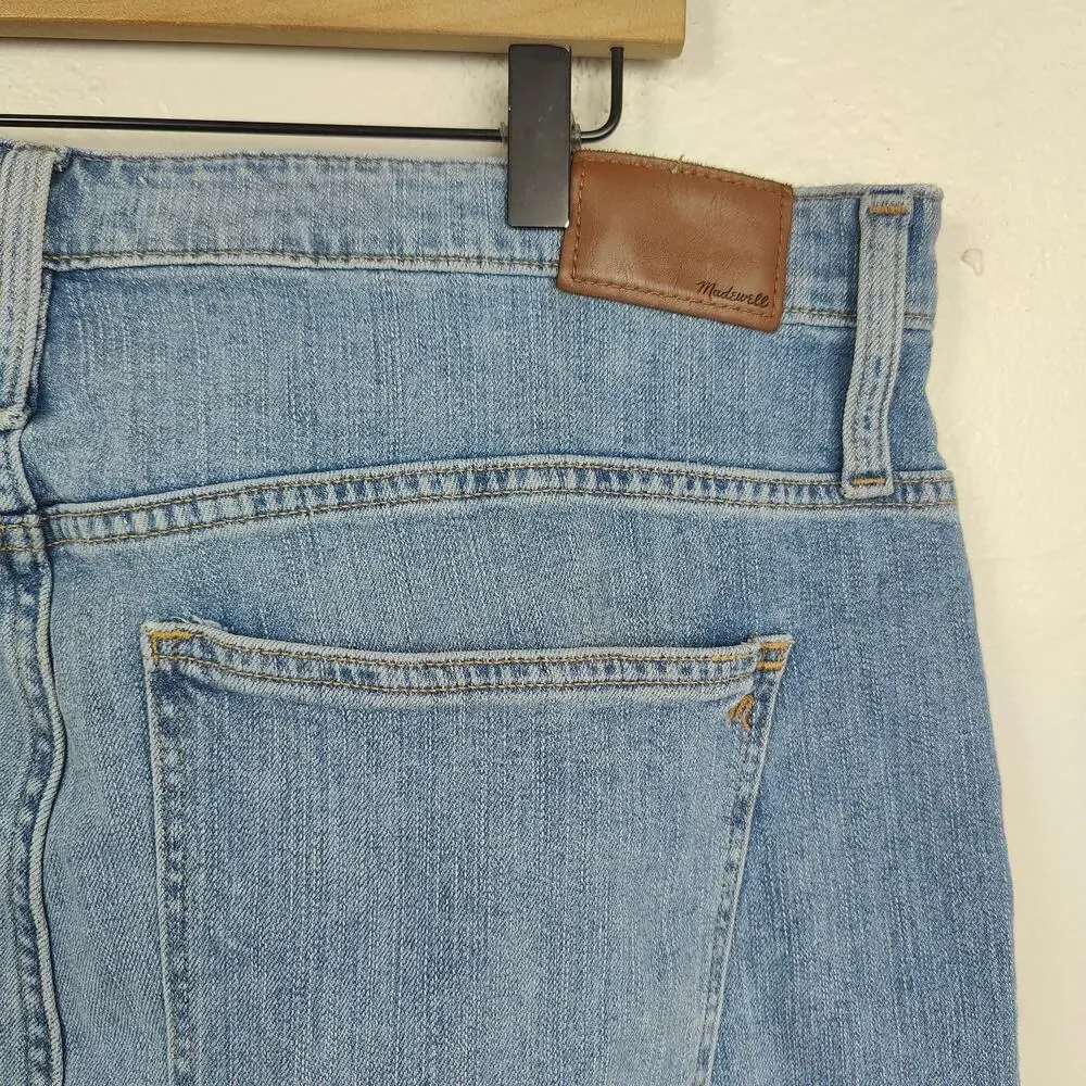 Madewell Classic Straight Jeans Women 35 Corson Medium Wash Distressed Plus Size - Picture 6 of 13